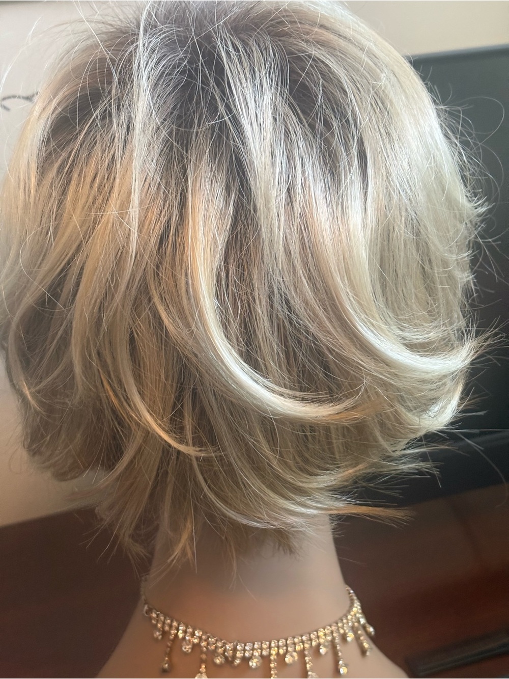 Short Layered Blonde Women’s Wig Paula Young Hallie in vanilla swirl - Picture 3 of 5